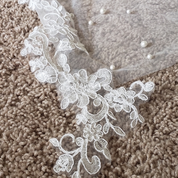 Wedding cape veil - Picture 6 of 6